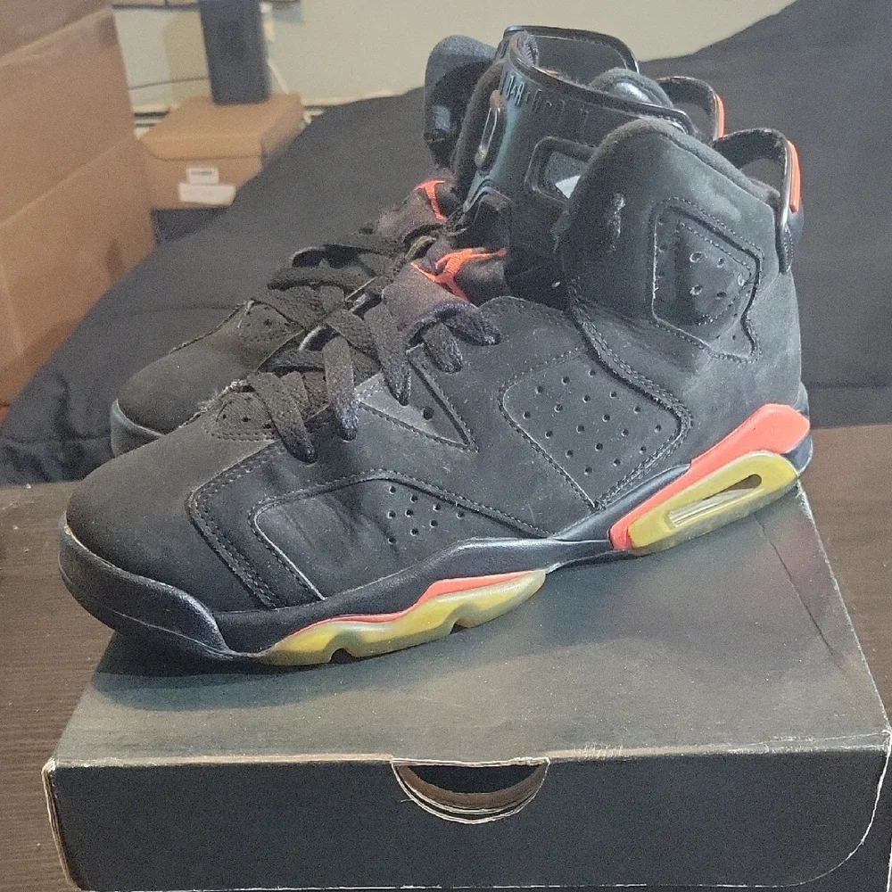 Air Jordan 6 Retro (GS) 
